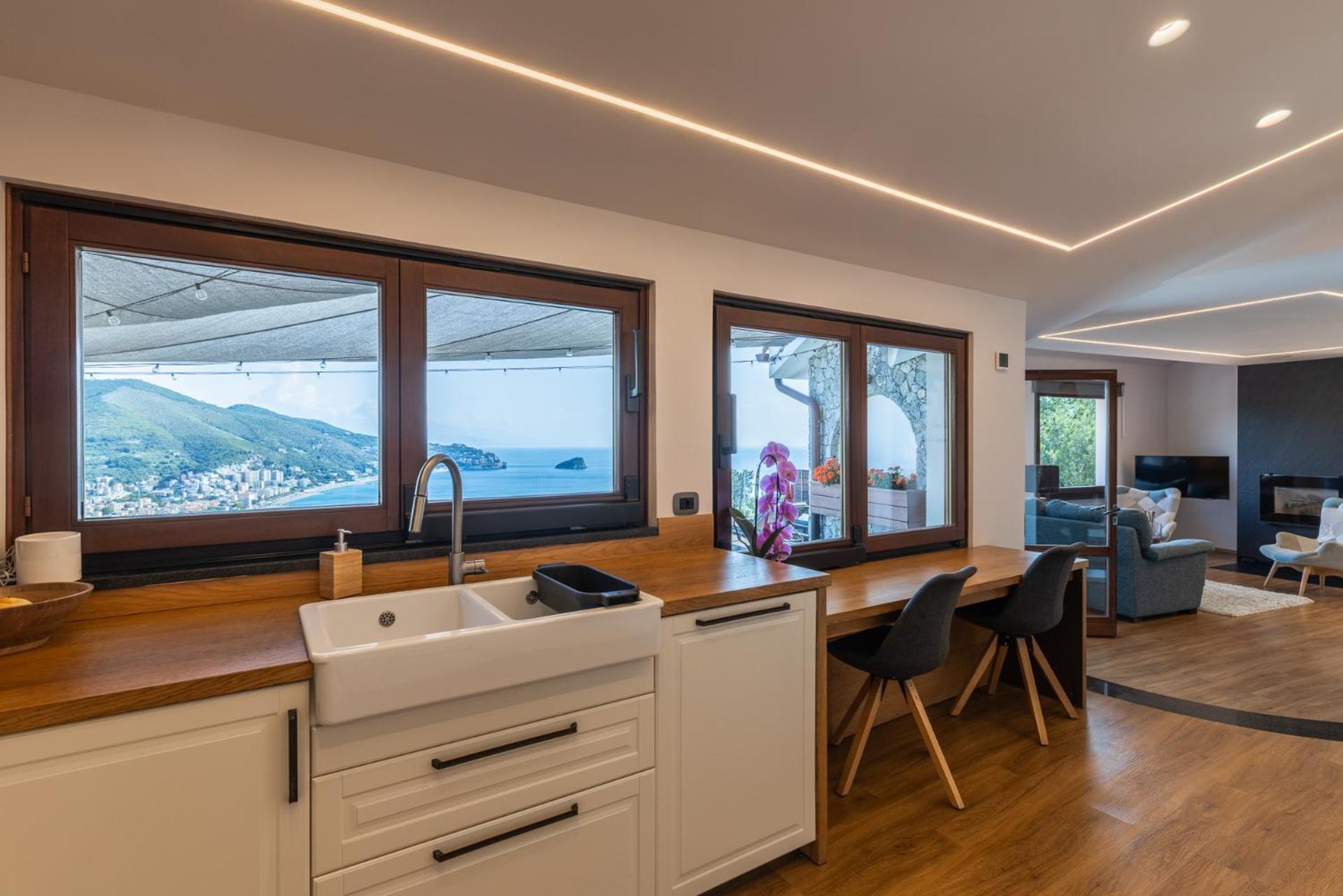 Spettacolare Vista Isola Terrazza E Idromassaggio Villa Noli Kültér fotó